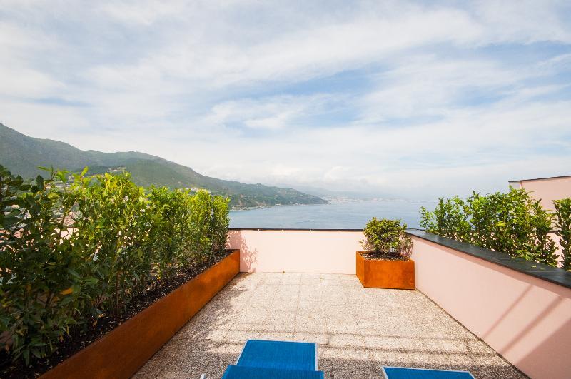 Punta San Martino Hotel Arenzano Exterior photo