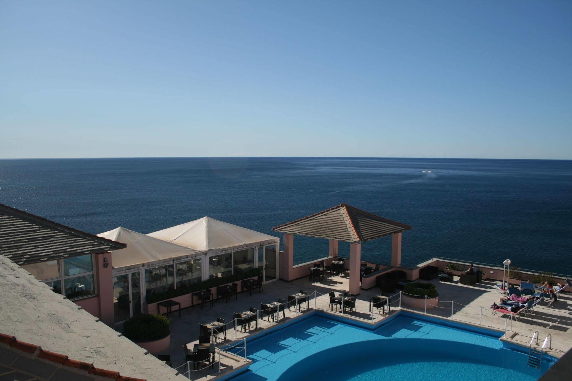 Punta San Martino Hotel Arenzano Exterior photo